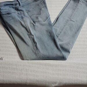 Levi's‎ Mid Rise Skinny Distressed Sz. 31 Zippered Blue Jeans with Pockets